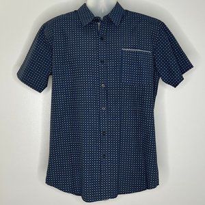 Bold blue men’s button down short sleeve navy shirt